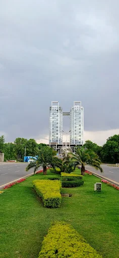 One Constitution Avenue